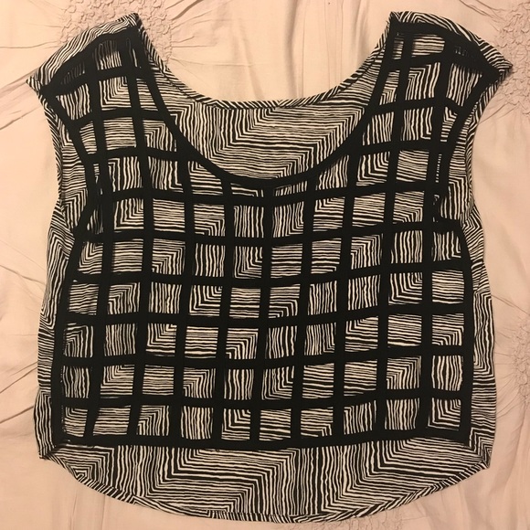 Backless/Reversible Crop Top - Picture 3 of 5